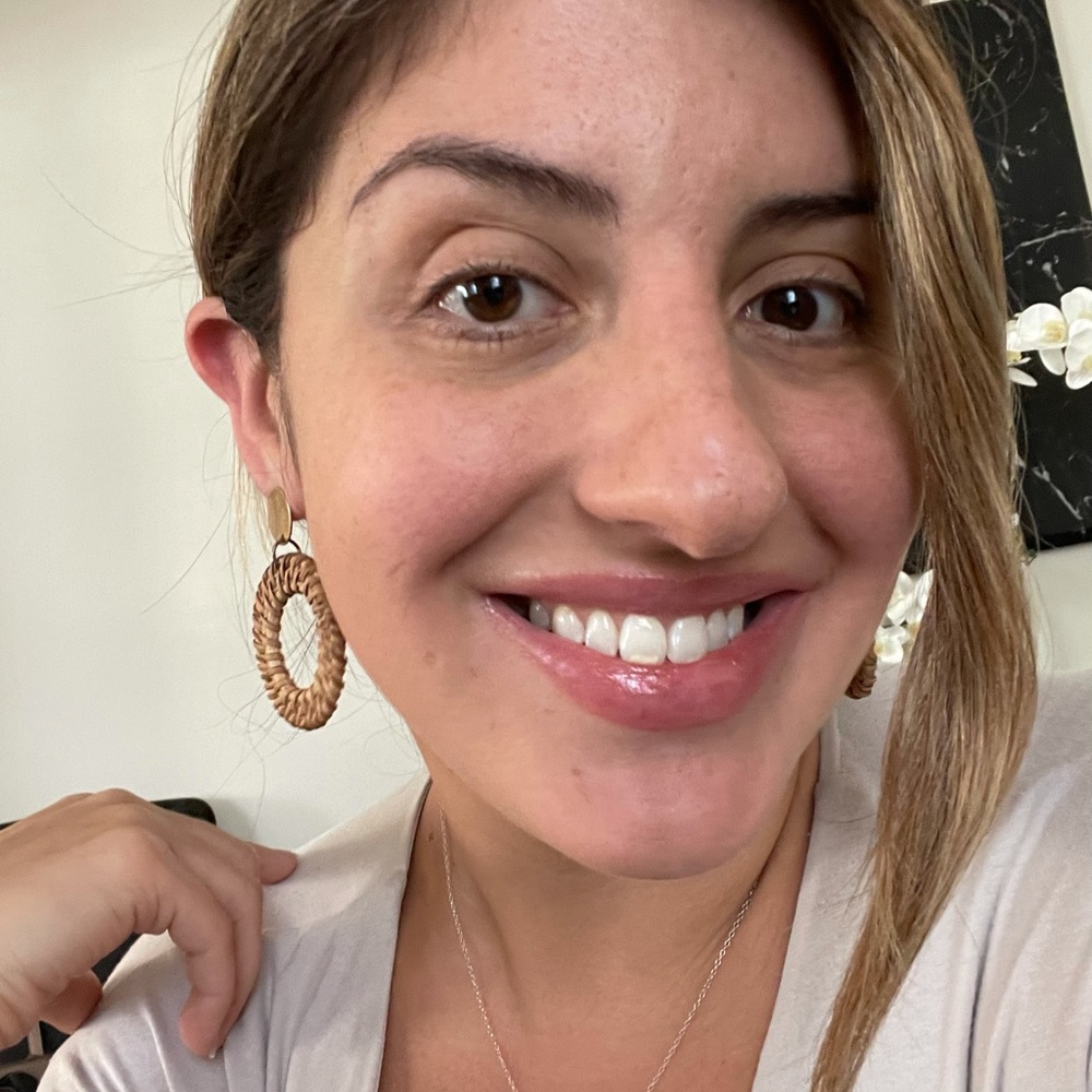 Meet your Posher, Lorena